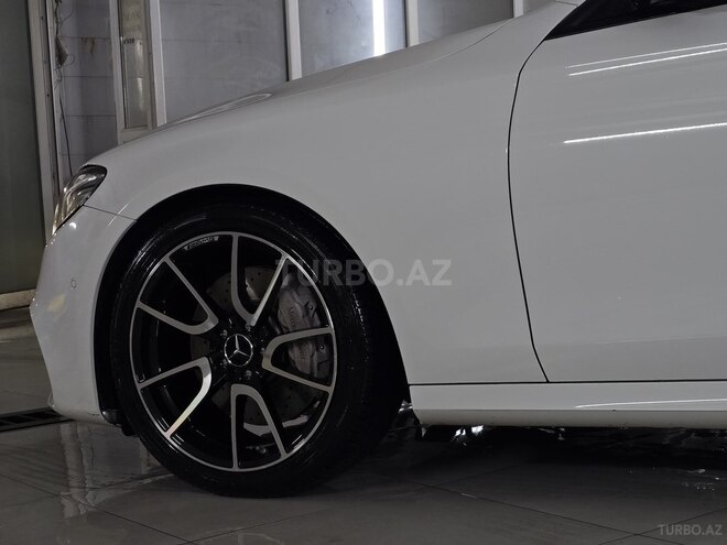 Mercedes E 300-4