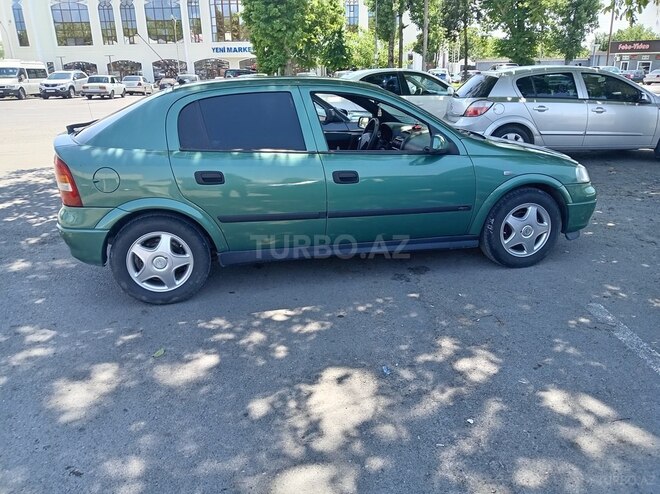 Opel Astra-7
