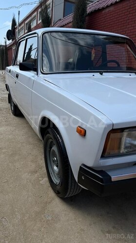 LADA (VAZ) 2107-2