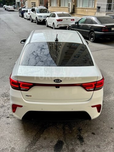 Kia Rio-9