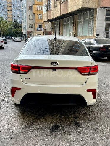 Kia Rio-8