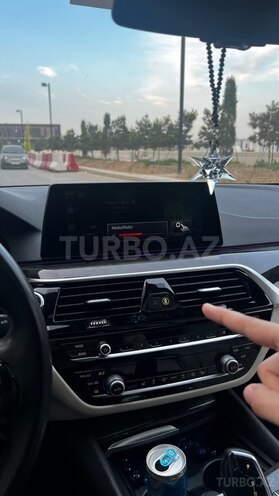 BMW 530-12