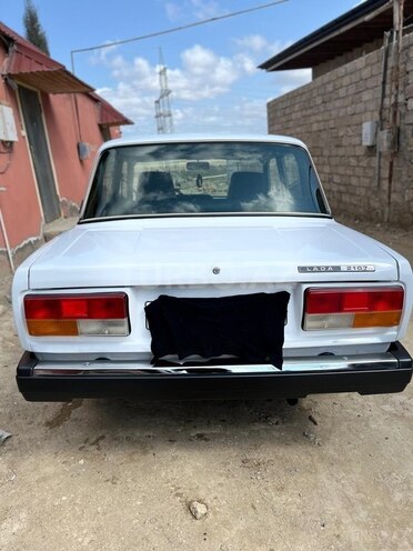 LADA (VAZ) 2107-5
