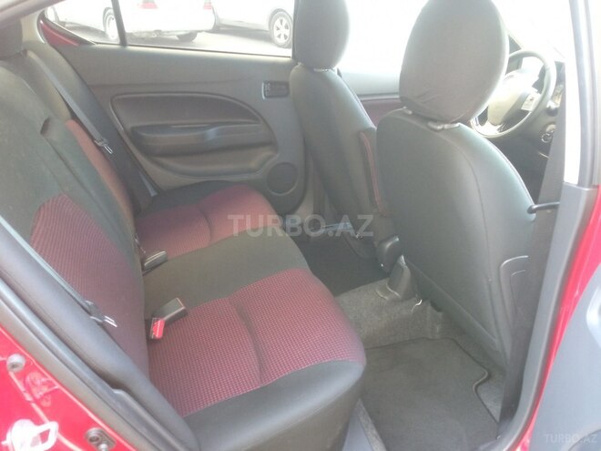 Mitsubishi Mirage-4