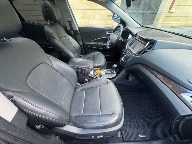Hyundai Santa Fe-10