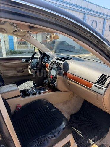 Volkswagen Touareg-5
