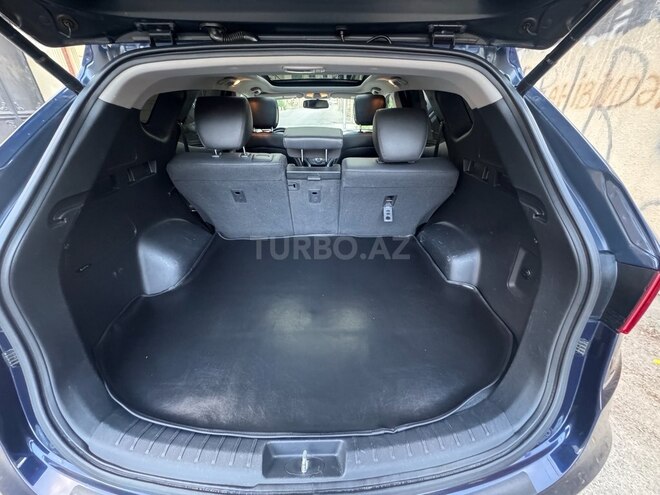 Hyundai Santa Fe-13