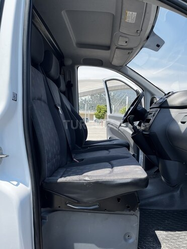 Mercedes Vito-8