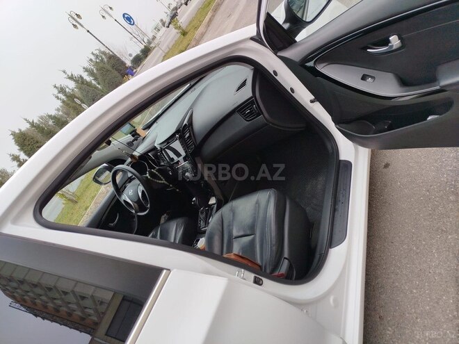 Hyundai i30-13