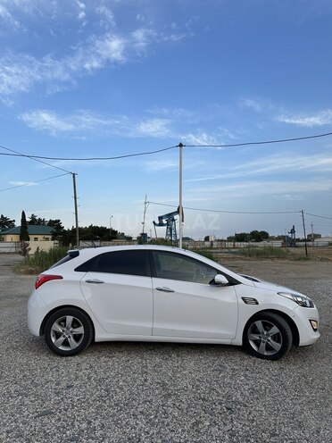 Hyundai i30-4