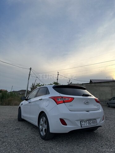Hyundai i30-7