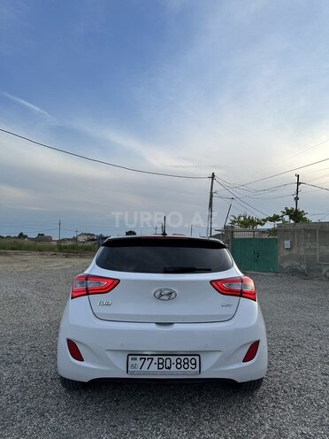 Hyundai i30-6