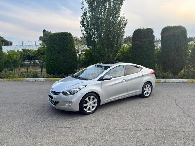 Hyundai Elantra-3