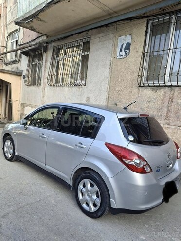 Nissan Tiida-3