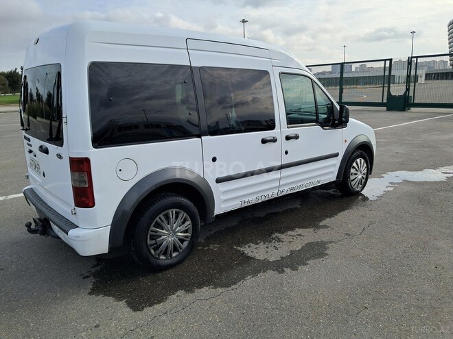 Ford Tourneo Connect-4