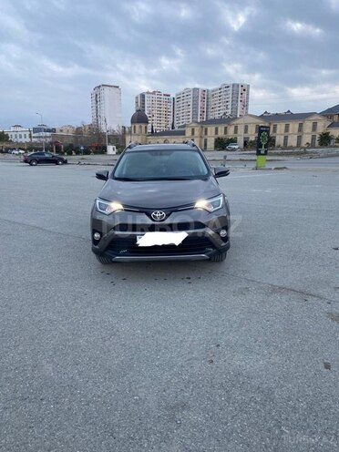 Toyota RAV4-6