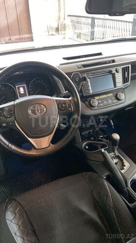 Toyota RAV4-2
