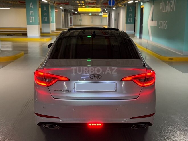 Hyundai Sonata-4