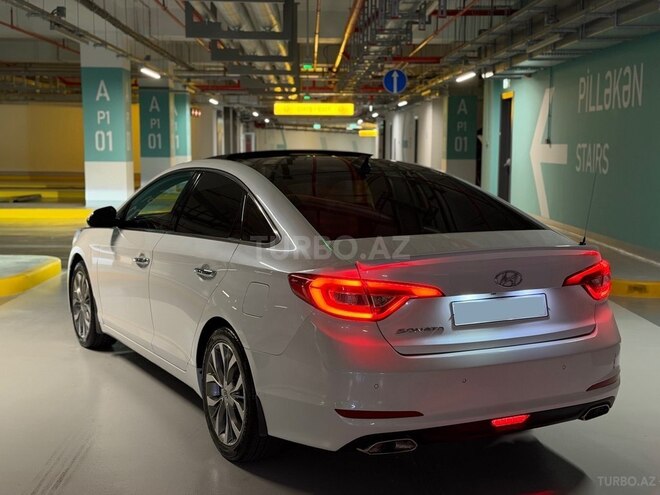 Hyundai Sonata-5