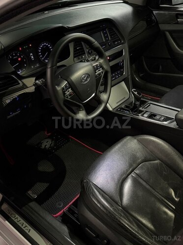 Hyundai Sonata-7