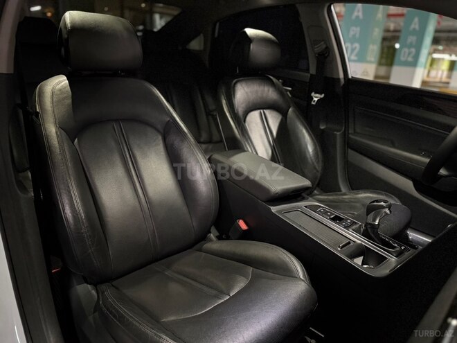 Hyundai Sonata-12