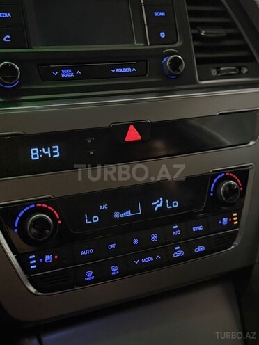 Hyundai Sonata-19