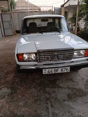 LADA (VAZ) 2107-1
