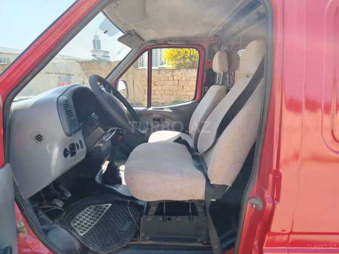 Ford Transit-5