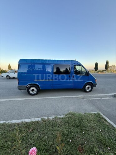 Ford Transit-7