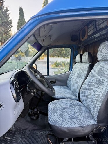 Ford Transit-14