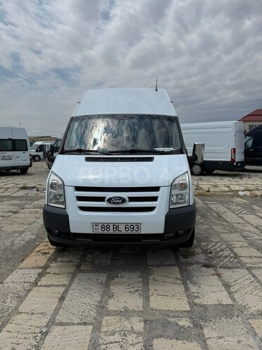 Ford Transit-1