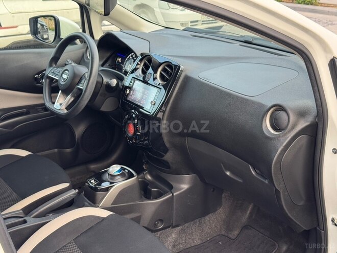 Nissan Note-10