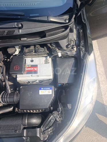 Hyundai Elantra-16