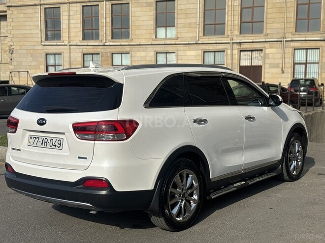 Kia Sorento-4