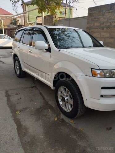 Isuzu Axiom-6