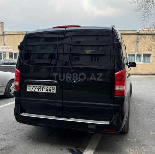 Mercedes Metris-21