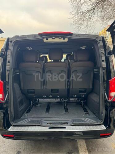 Mercedes Metris-8
