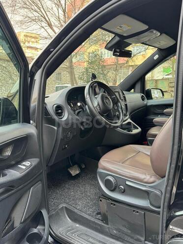 Mercedes Metris-11