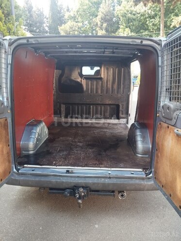 Ford Transit-8