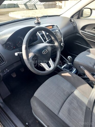 Kia Ceed-2
