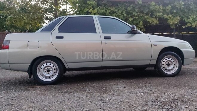 LADA (VAZ) 2110-8