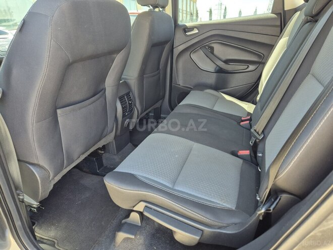 Ford Escape-6
