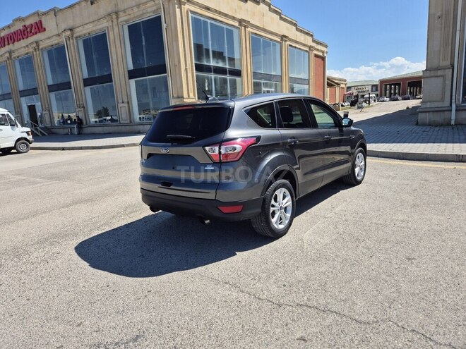 Ford Escape-8