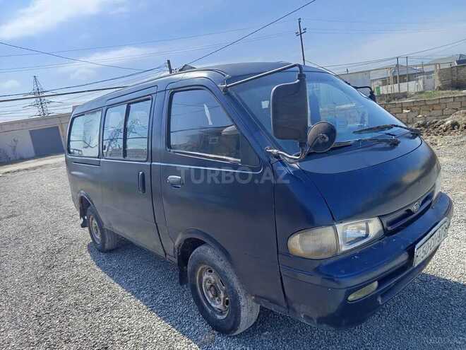 Kia Pregio-2