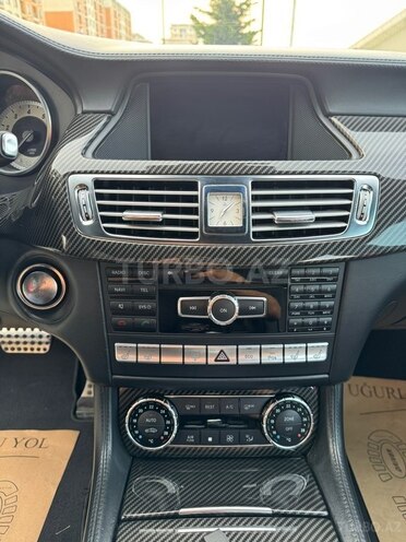 Mercedes CLS 500-12