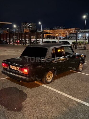 LADA (VAZ) 2107-2