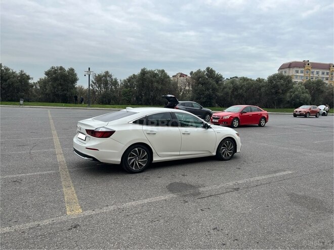 Honda Insight-5