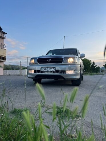 Toyota Land Cruiser-2