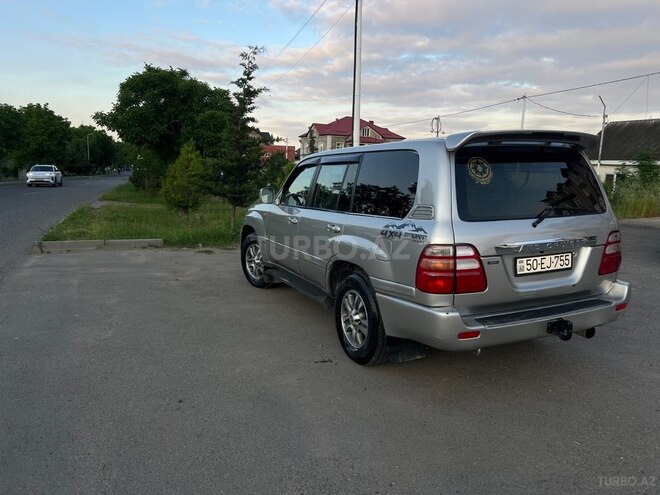 Toyota Land Cruiser-11