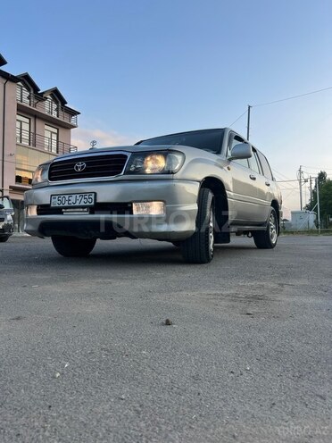 Toyota Land Cruiser-3